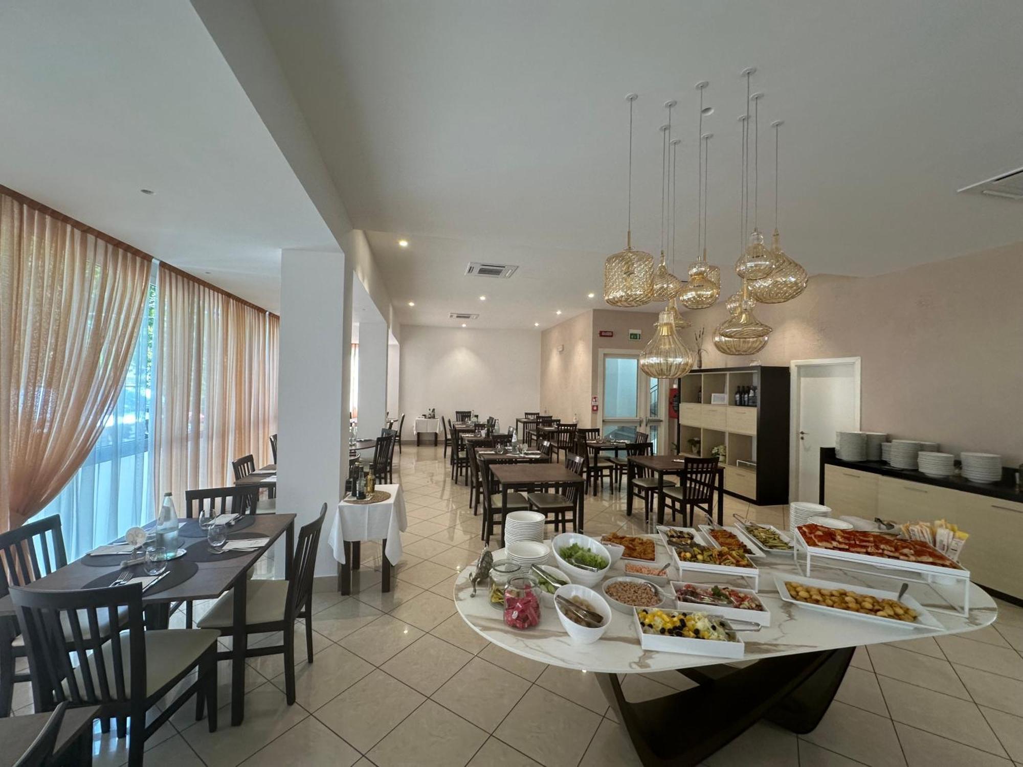Hotel Villa Tosi Белларія-Іджеа-Марина Екстер'єр фото