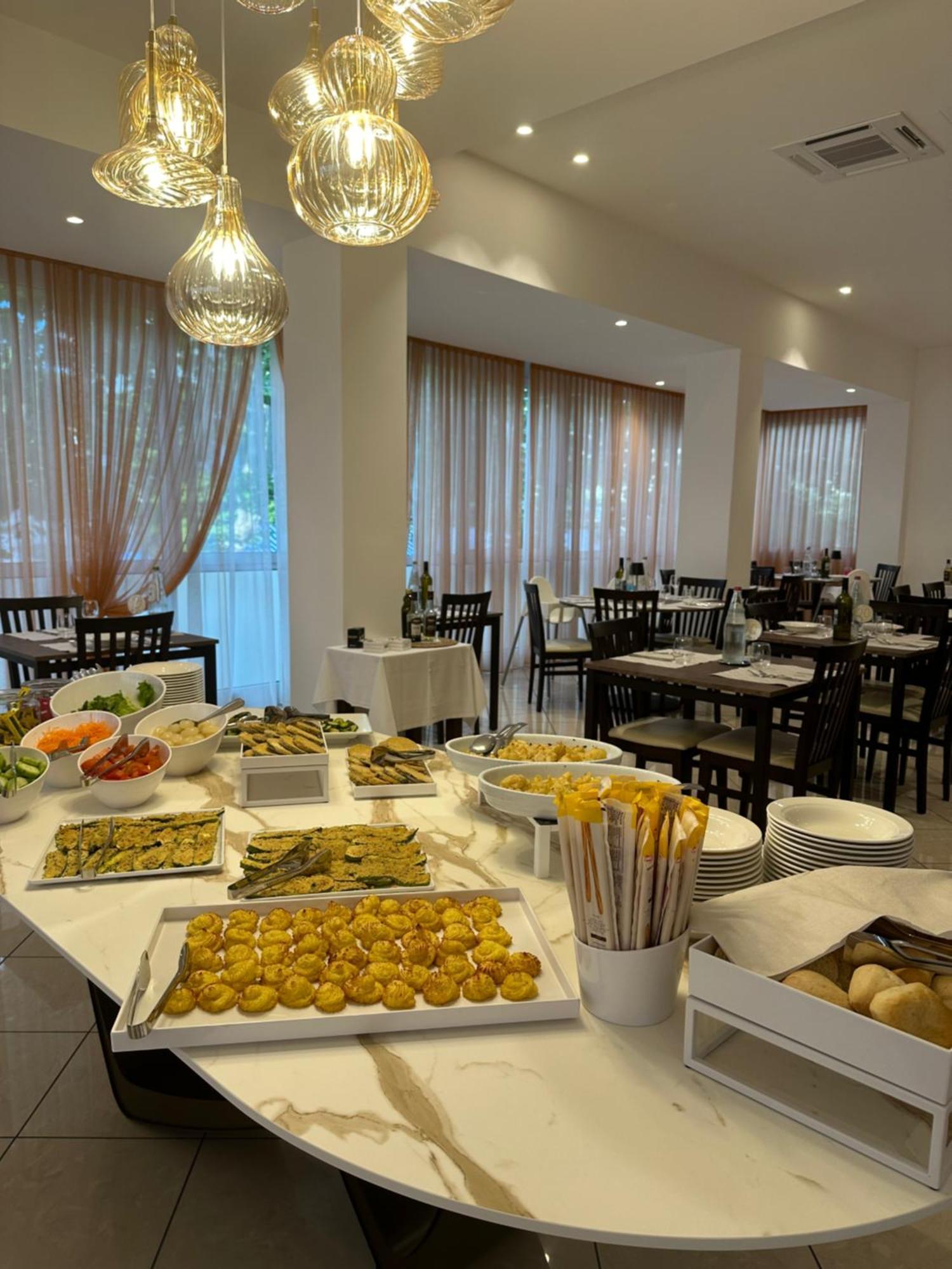 Hotel Villa Tosi Белларія-Іджеа-Марина Екстер'єр фото