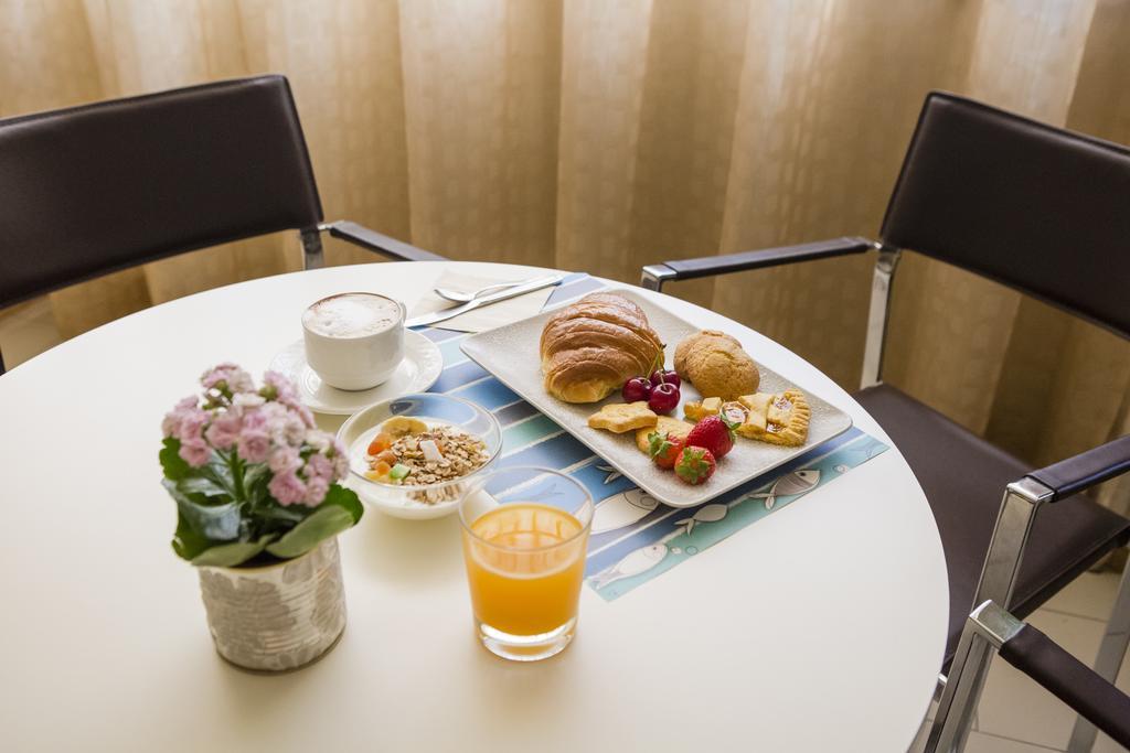 Hotel Villa Tosi Белларія-Іджеа-Марина Екстер'єр фото